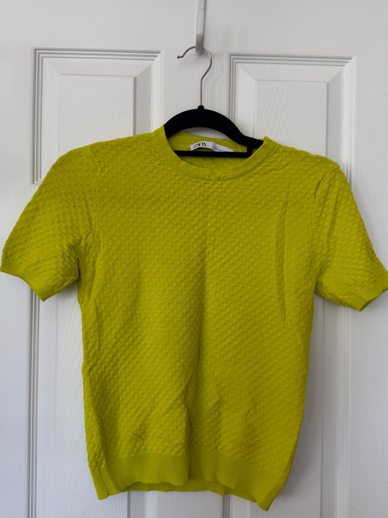 Textured Basic Zara T-Shirt - Bright Neon - Size Medium